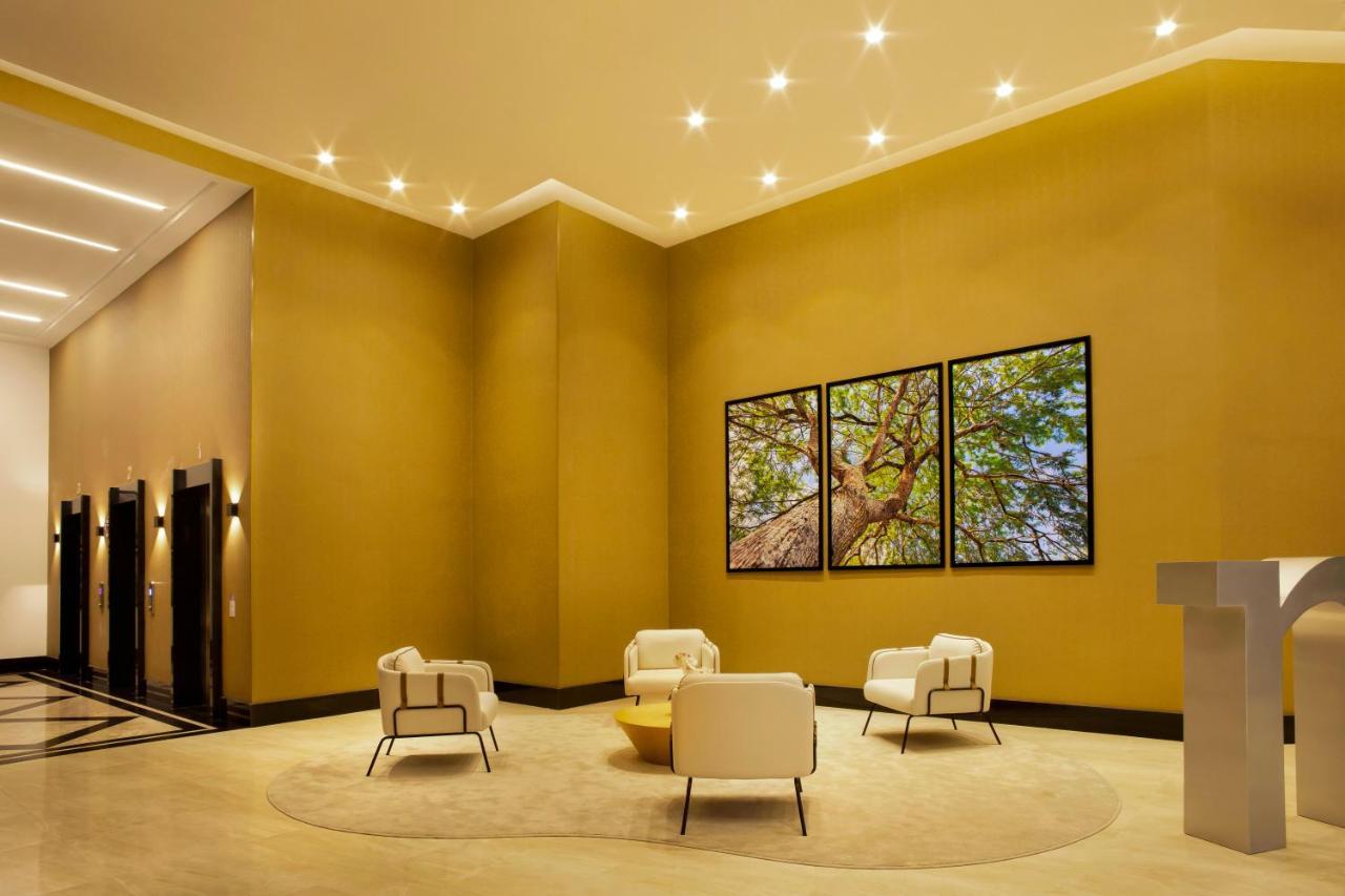 Nh Hotel פיירה דה סנטנה מראה חיצוני תמונה