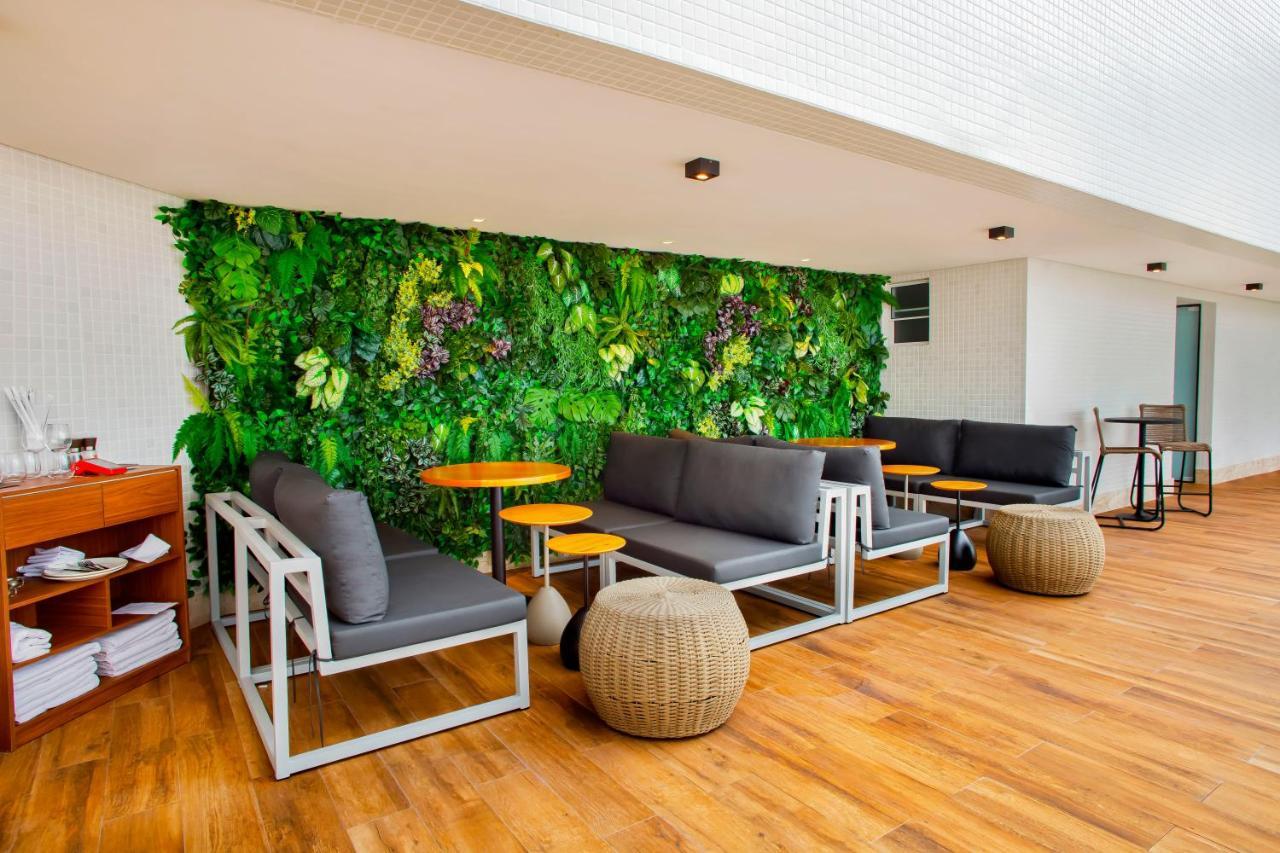 Nh Hotel פיירה דה סנטנה מראה חיצוני תמונה